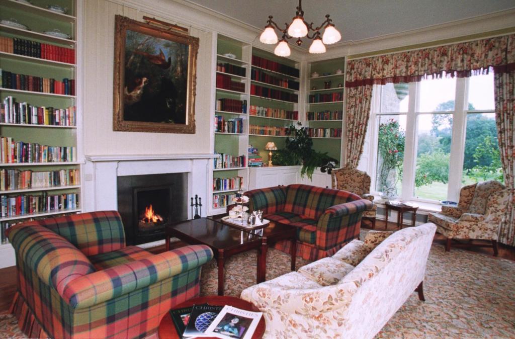 Glengarry Castle Hotel Invergarry Bagian luar foto